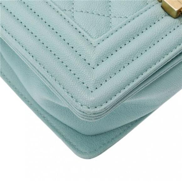 Chanel Boy Bag - Picture 5 of 12